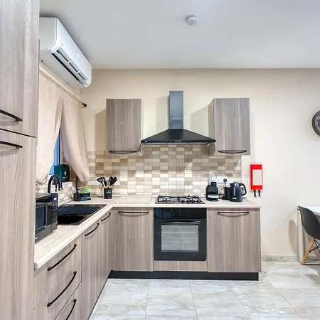 Lägenhet 3br With Private Large Terrace In Marsascala Il-Mahsel