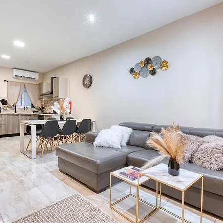 3br With Private Large Terrace In Marsascala Lägenhet Il-Mahsel