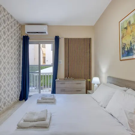 3br With Private Large Terrace In Marsascala Lägenhet *