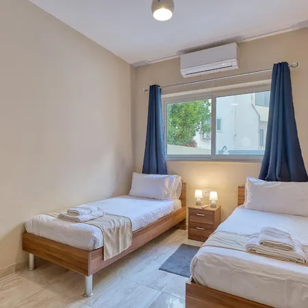 Lägenhet 3br With Private Large Terrace In Marsascala Il-Mahsel