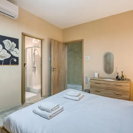 3br With Private Large Terrace In Marsascala * Il-Mahsel