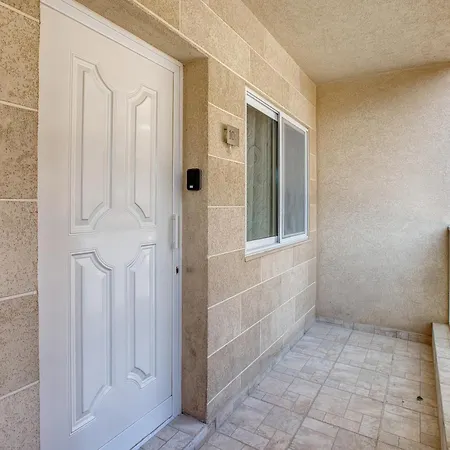 Lägenhet 3br With Private Large Terrace In Marsascala *