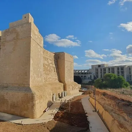 Lägenhet 3br With Private Large Terrace In Marsascala *